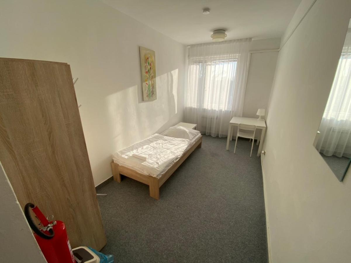 Ubytovna Kubra Hodonín Exteriör bild